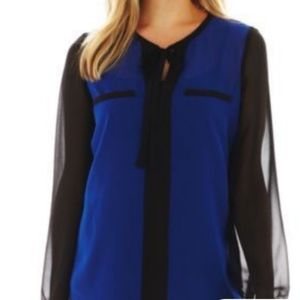 ana blue & black flowy long sleeved lightweight semi sheer blouse